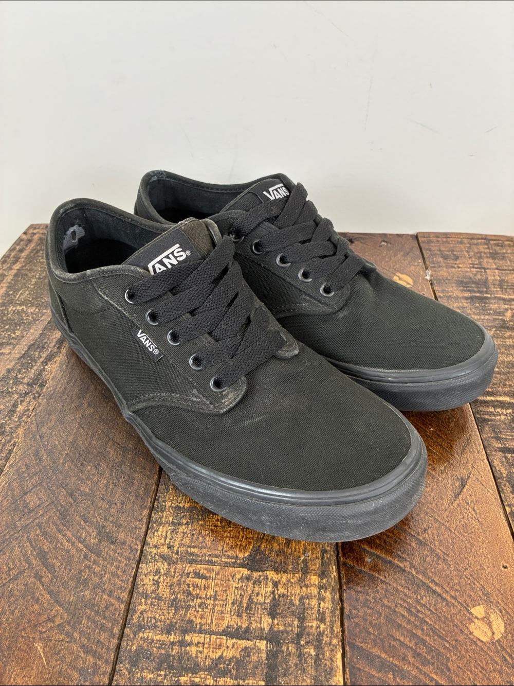 Vans Black Low-Top Lace Up Canvas Sneakers Men's 9 Sk8 Skateboard Streetwear
